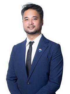 Miguel Ricardo Jayme - RE/MAX Capital