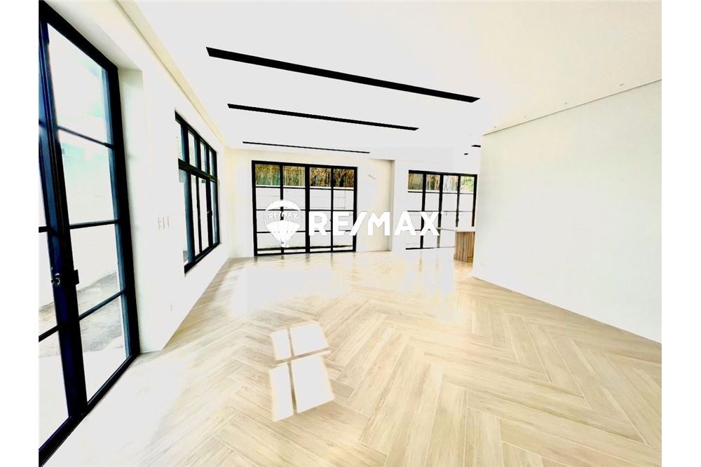 Residenziale - Casa - Calamba City, Laguna, Region IV-A - Philippines - 6 - 950731001-6