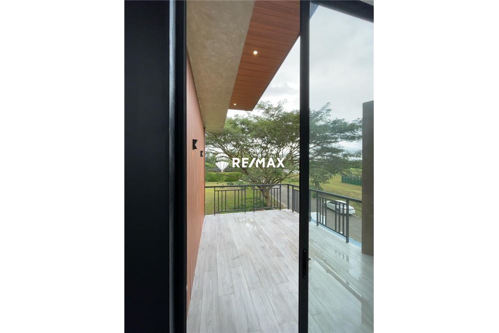 Woningbouw - Haus - Calamba City, Laguna, Region IV-A - Philippines - 1 - 950781012-3