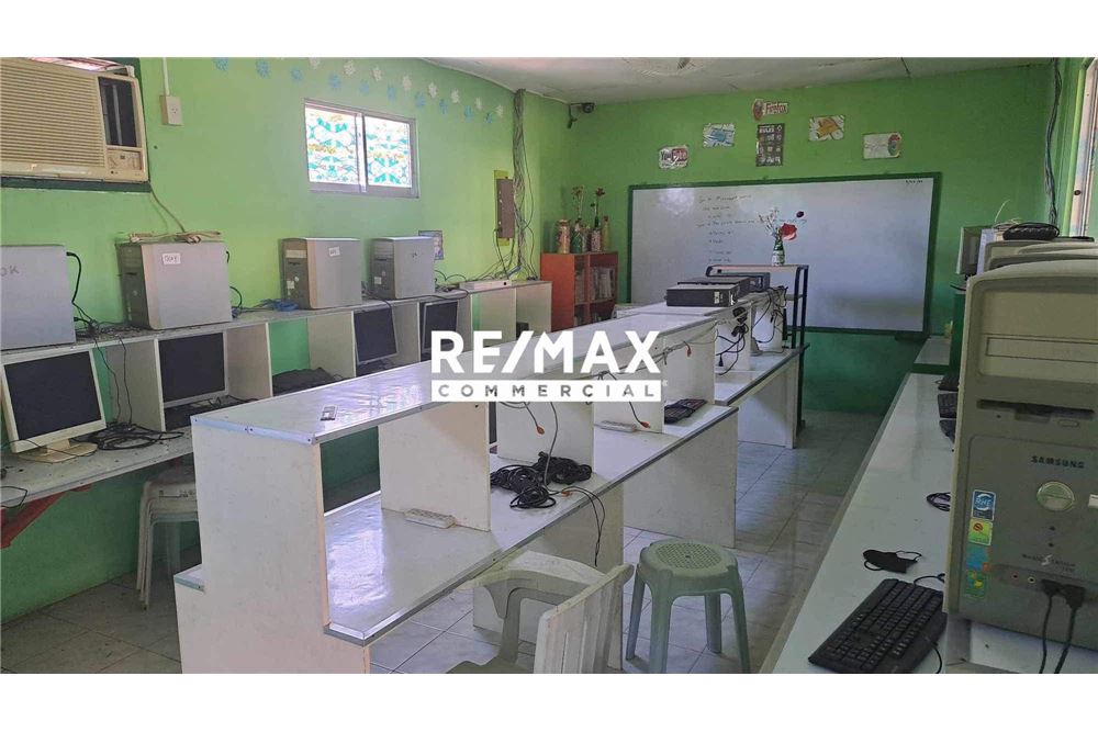 Επαγγελματικό - Κτήριο - Los Baños, Laguna, Region IV-A - Philippines - 10 - 950841012-18