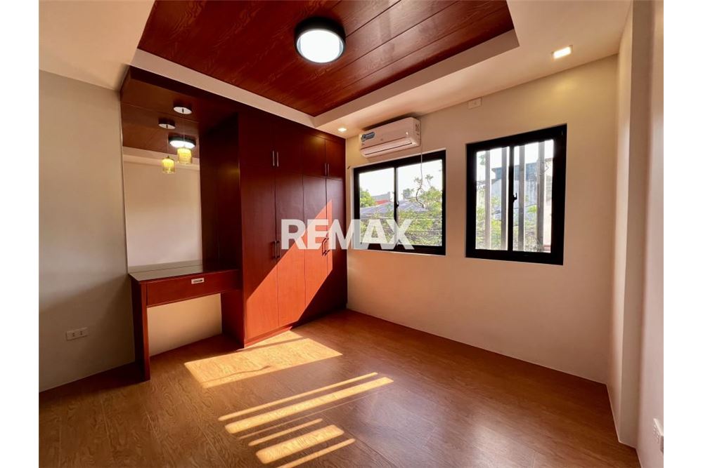 Residential - Byhus - Quezon City, Metro Manila, NCR - Philippines - 10 - 950821007-3