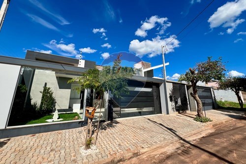 Venda-Casa-Rua Vitor Dorta de Oliveira , 4007  - Parque Alto da Paraná , Umuarama , Paraná , 87504-708-960171003-14