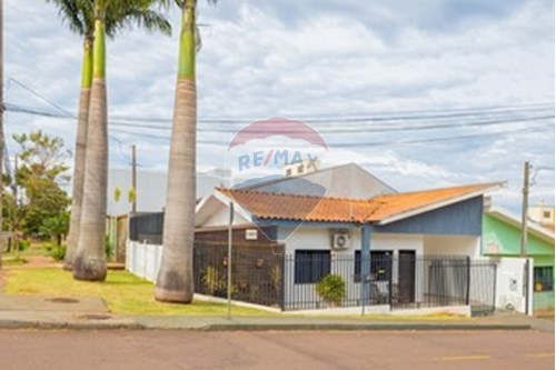 Venda-Casa-Rua Acquilino Massochin , 867  - Canadá , Cascavel , Paraná , 85813594-960151041-5