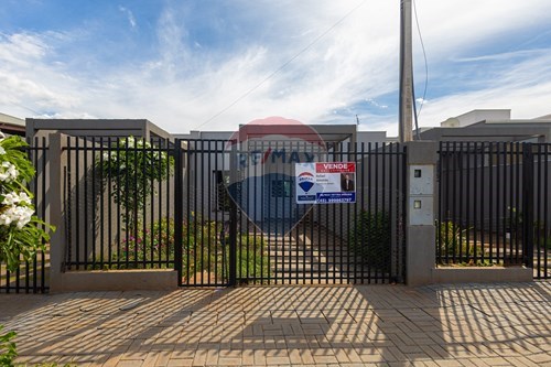 Venda-Casa-Rua Edith Langer , 2917  - Jardim Coopagro , Toledo , Paraná , 85903502-960131018-88