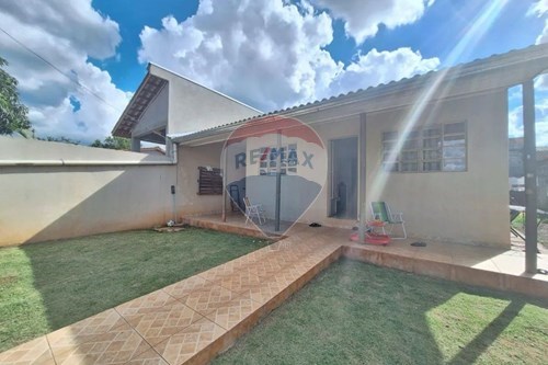 Venda-Casa-Rua Álvaro Palma , 429  - Esmeralda , Cascavel , Paraná , 85806735-960151025-23